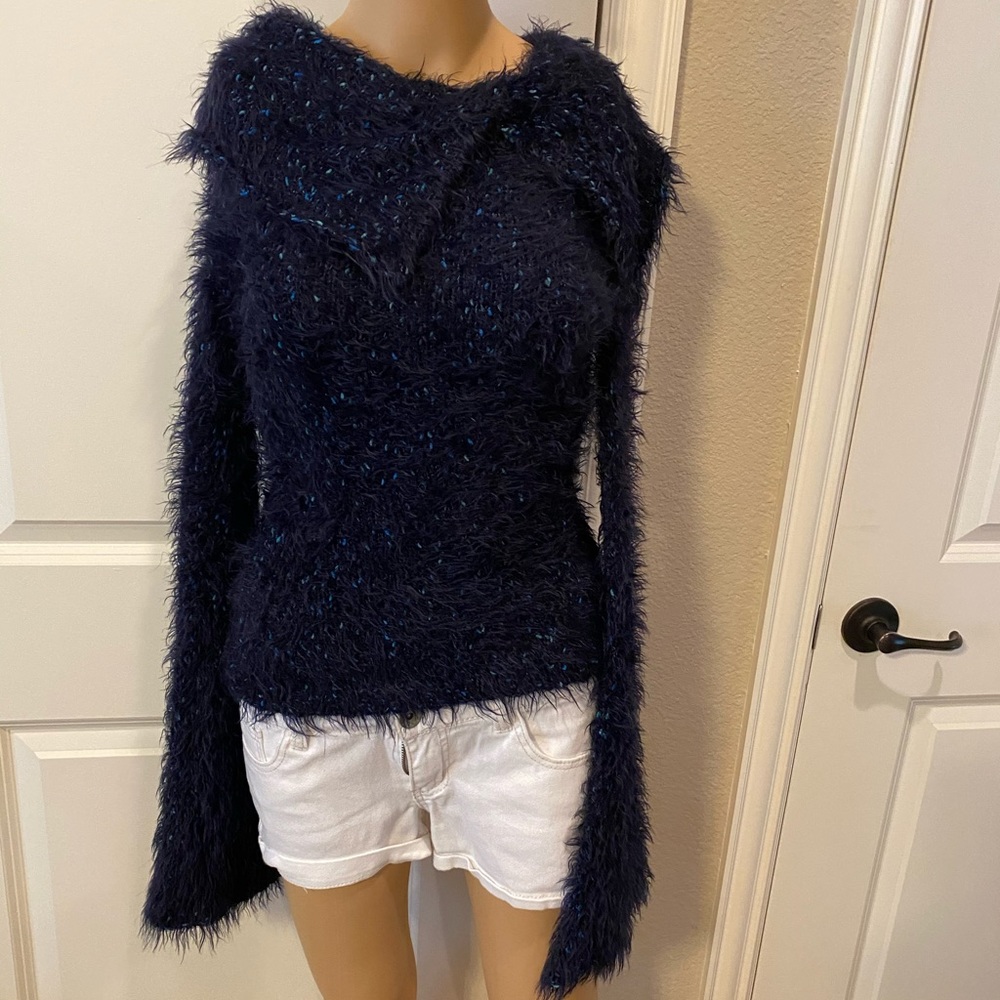 Flippa - Italian Yarn Sweater - Small
